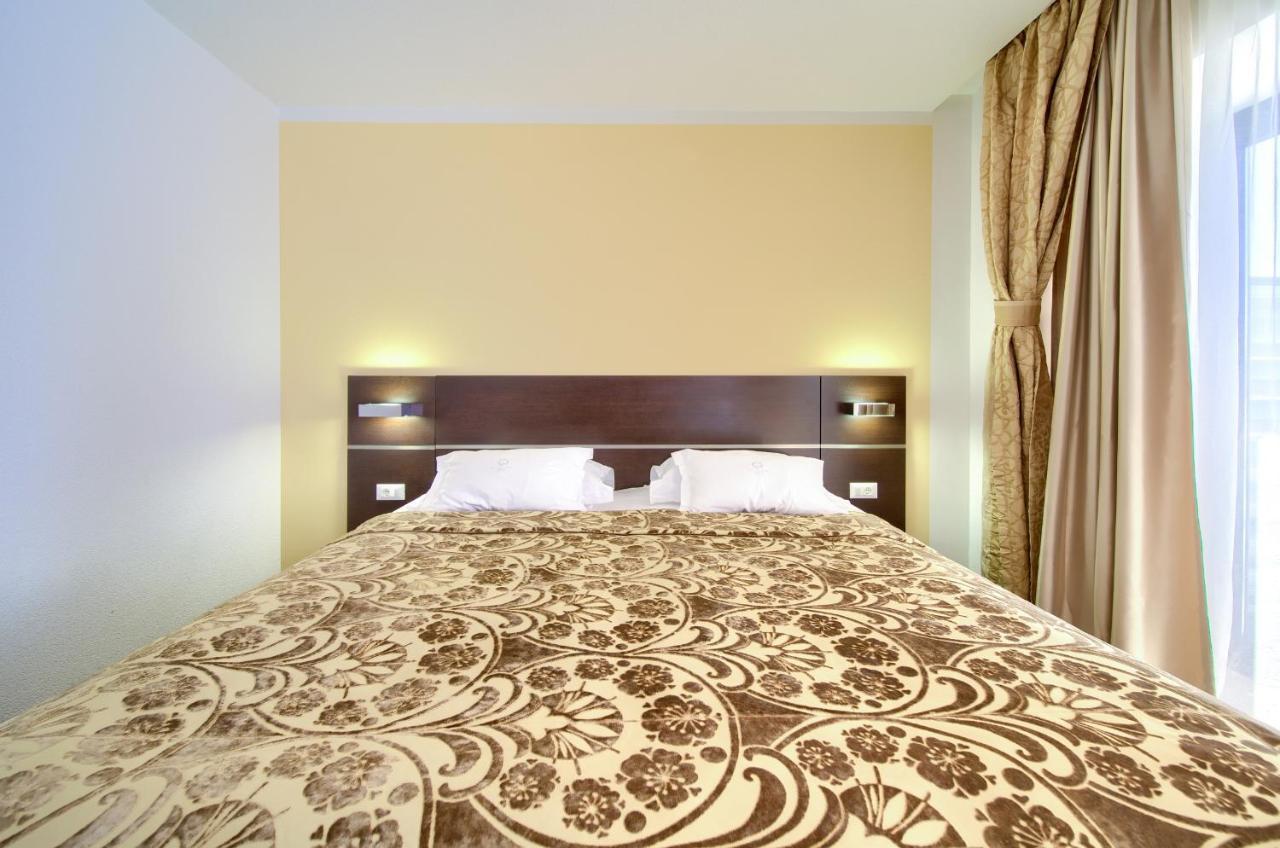קרק Hotel Marina מראה חיצוני תמונה