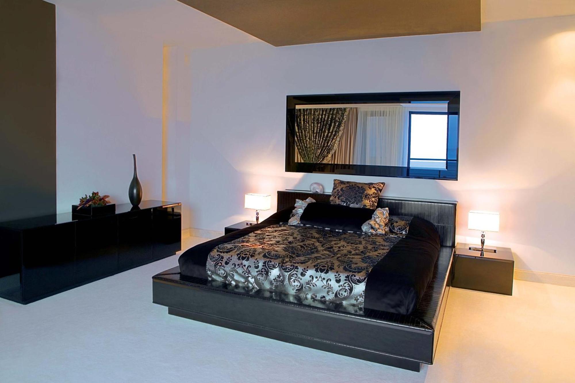 קרק Hotel Marina מראה חיצוני תמונה