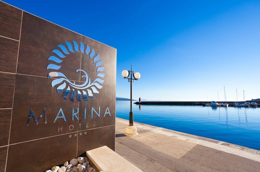 קרק Hotel Marina מראה חיצוני תמונה