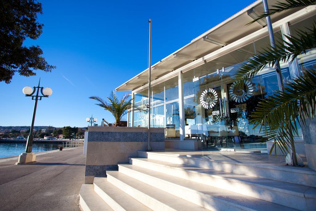 קרק Hotel Marina מראה חיצוני תמונה