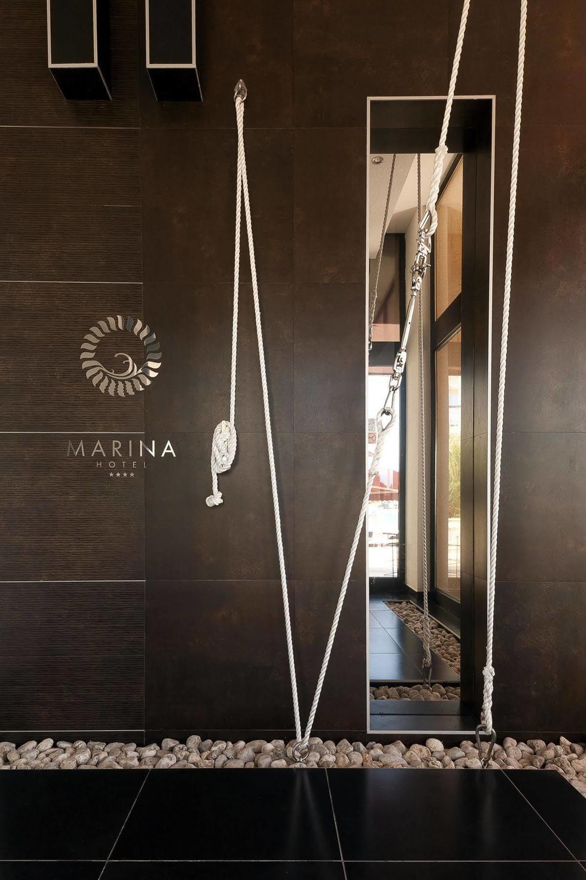קרק Hotel Marina מראה חיצוני תמונה